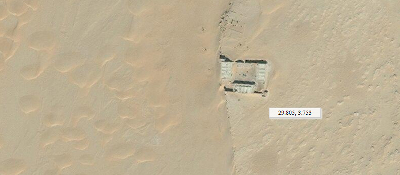 fort Hassi Inifel sud fort militaire sahara france algérie histoire ruines vue aérienne