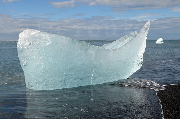islande lac jokulsarlon iceberg glace glacier glacière glaçon plage sable noir