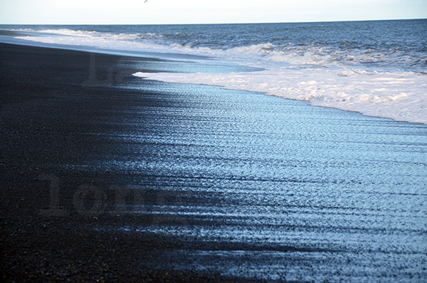 islande vik Reynisfjara plage sable cendre noir vagues océan